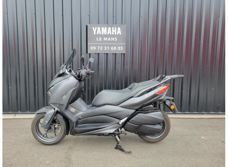 YAMAHA XMAX 300