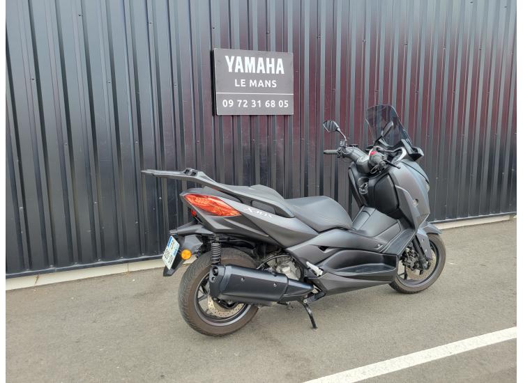 YAMAHA XMAX 300