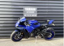 YAMAHA YZF 1000 R1