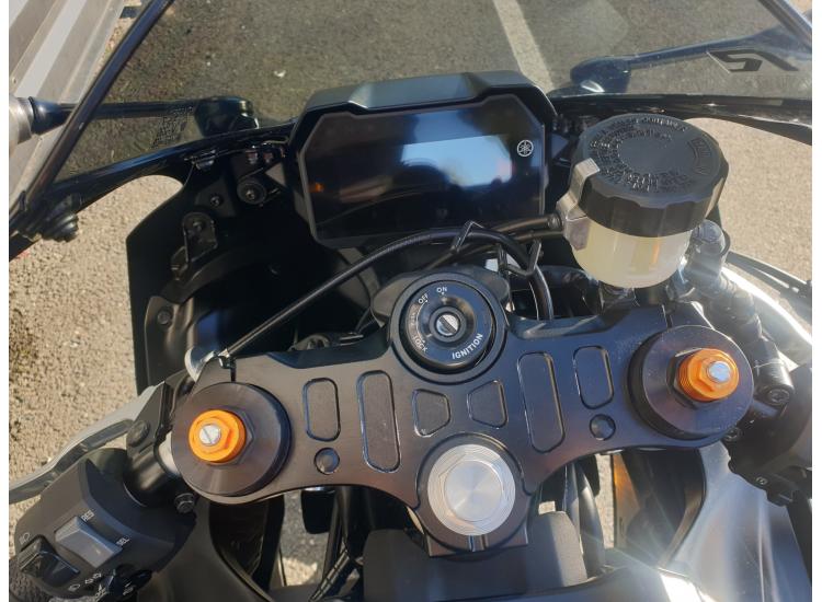 R7 YZF-R7