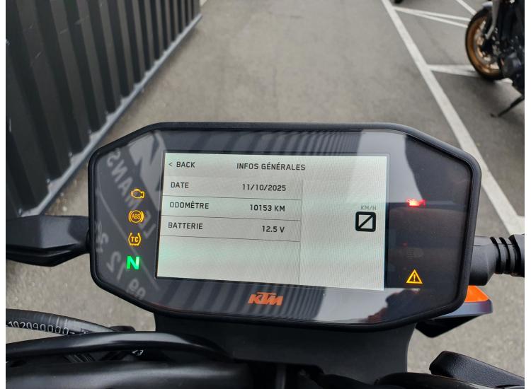 KTM 890 DUKE R  1 ERE MAIN