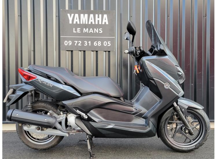 YAMAHA XMAX 125