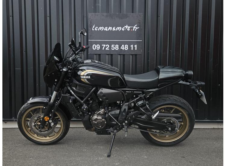 YAMAHA XSR 700