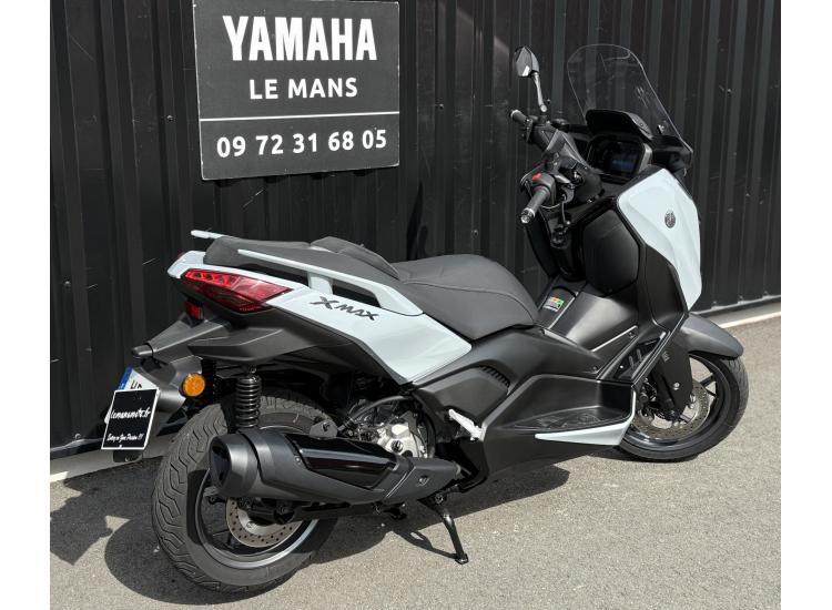 XMAX 300 TECH MAX +