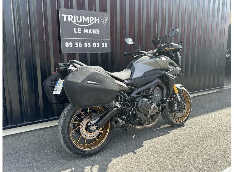 YAMAHA TRACER 900