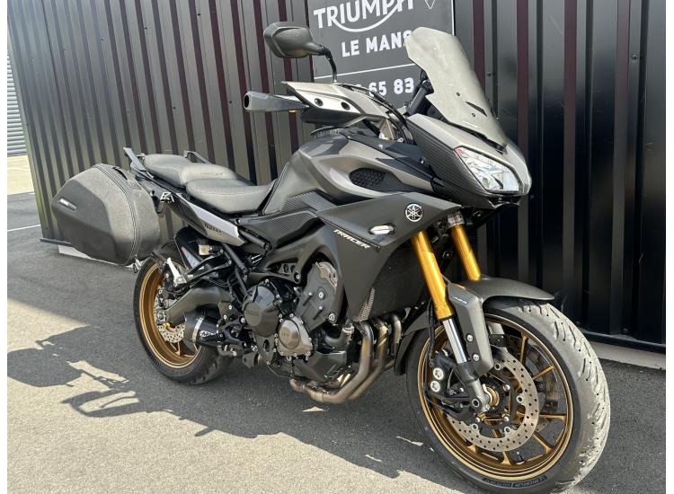 YAMAHA TRACER 900