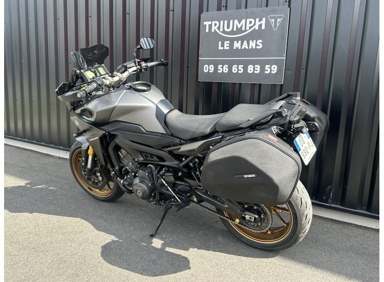 YAMAHA TRACER 900