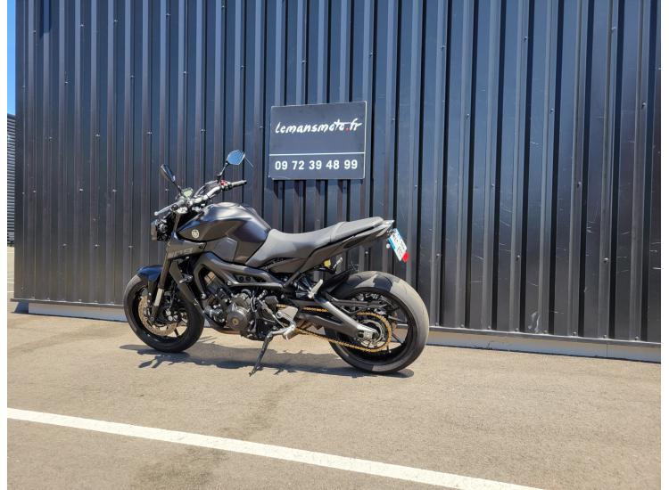 YAMAHA MT-09  MT 09  MT09   SEULEMENT 11200 KILOMETRES