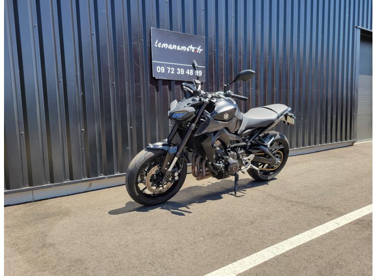 YAMAHA MT-09  MT 09  MT09   SEULEMENT 11200 KILOMETRES