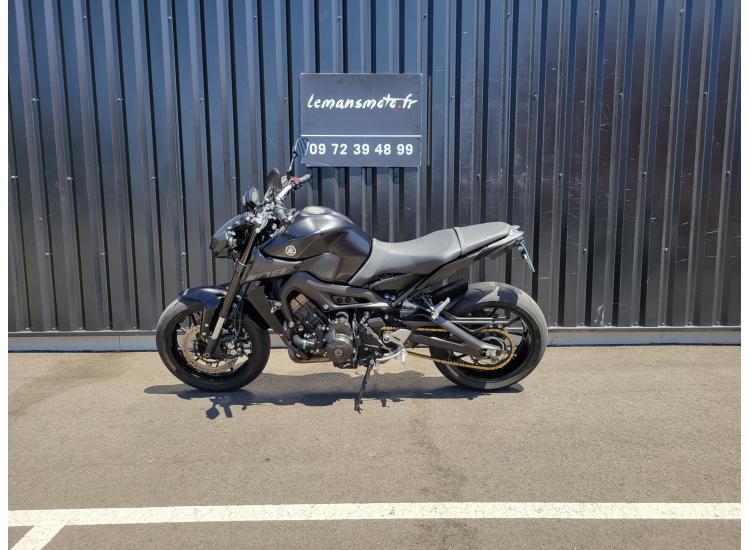 YAMAHA MT-09  MT 09  MT09   SEULEMENT 11200 KILOMETRES