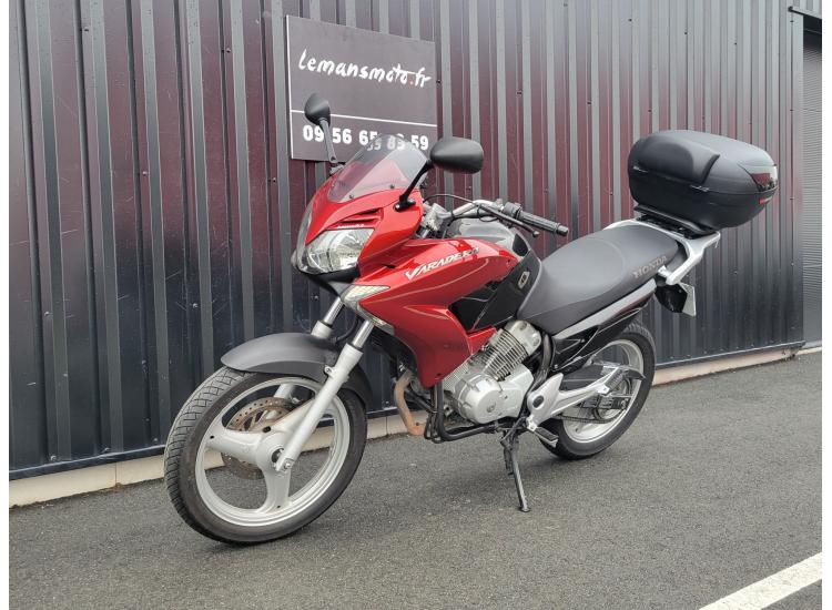 HONDA VARADERO 125 SEULEMENT 19065 KM