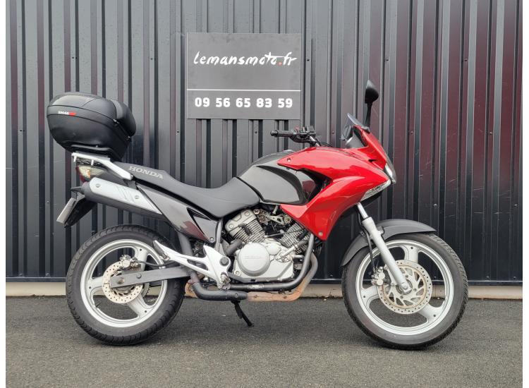 HONDA VARADERO 125 SEULEMENT 19065 KM