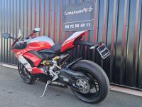 DUCATI panigale V2