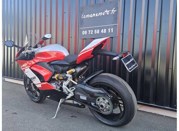 DUCATI panigale V2