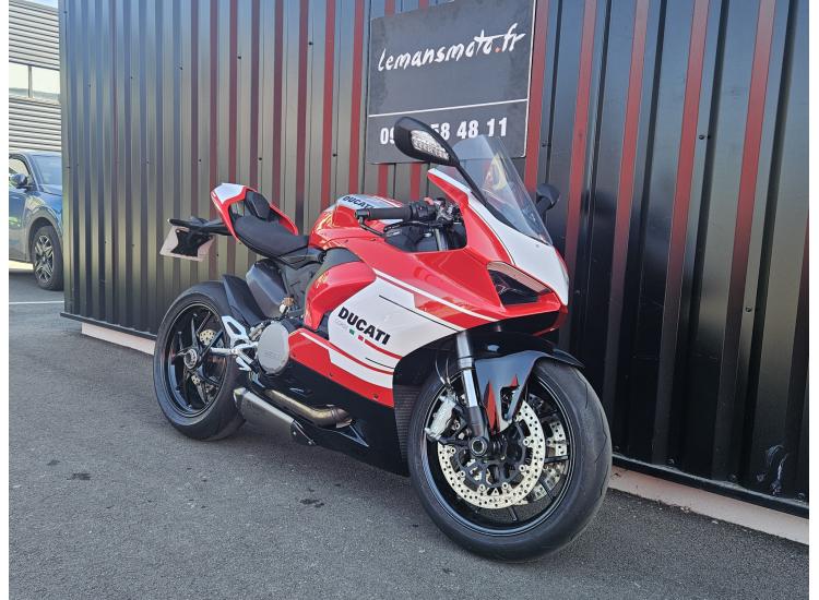 DUCATI panigale V2