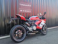 DUCATI panigale V2