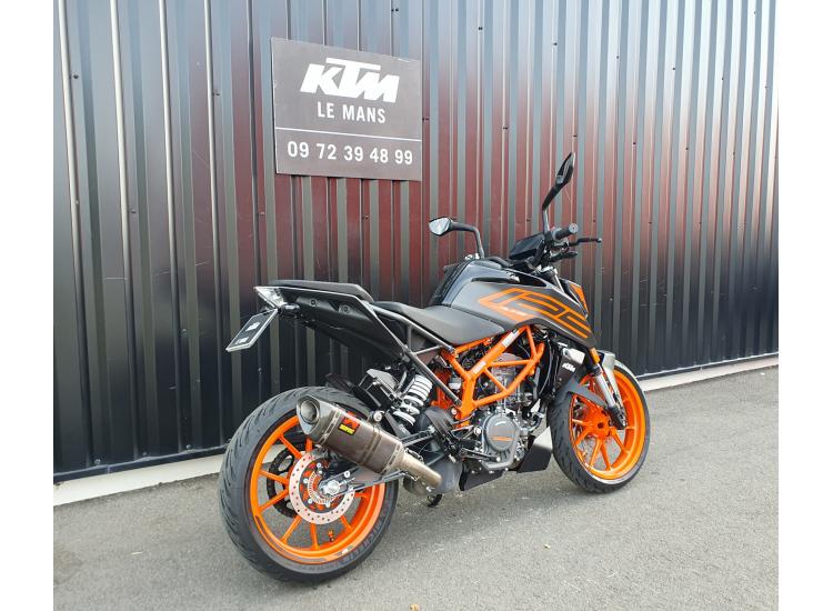 KTM 125 DUKE  SEULEMENT 2600 KILOMETRES