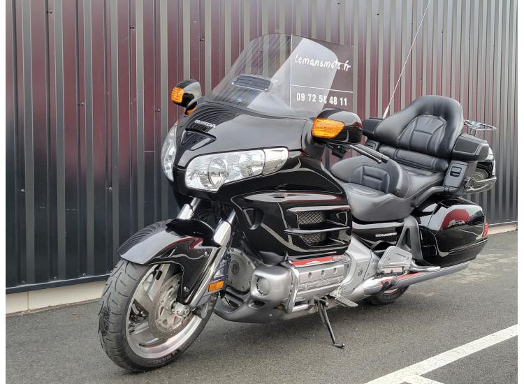 HONDA GL1800 GOLDWING