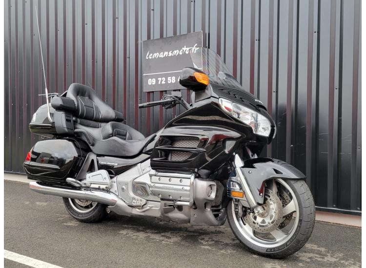 HONDA GL1800 GOLDWING