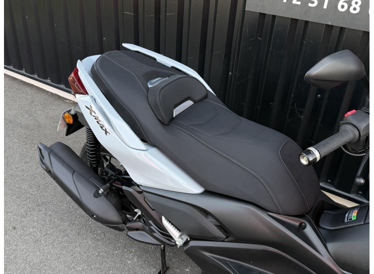 X-MAX 125 TECH MAX + XMAX 125