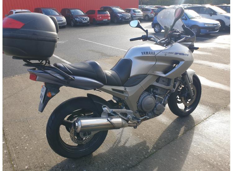 YAMAHA TDM 900 roulante dans l'état