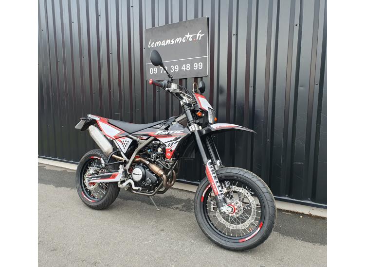 FANTIC XMF 125 SUPERMOTARD  1 ERE MAIN
