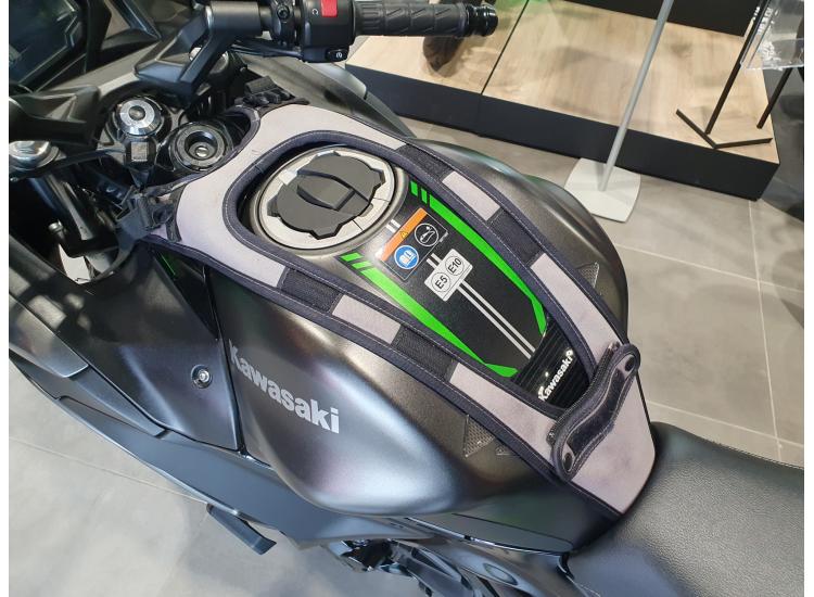 KAWASAKI NINJA 650 