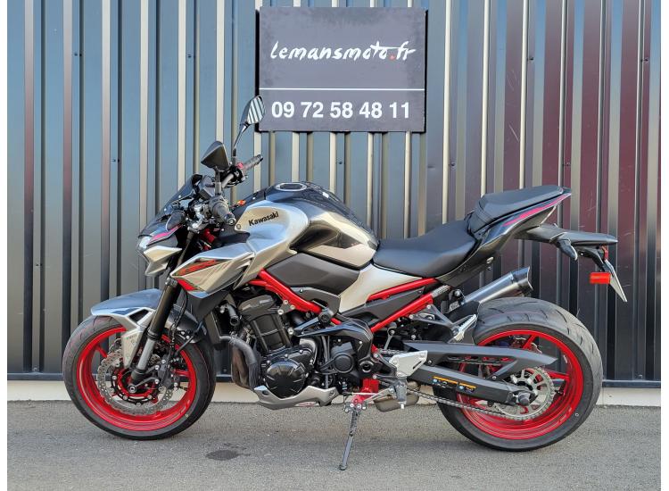 KAWASAKI Z 900