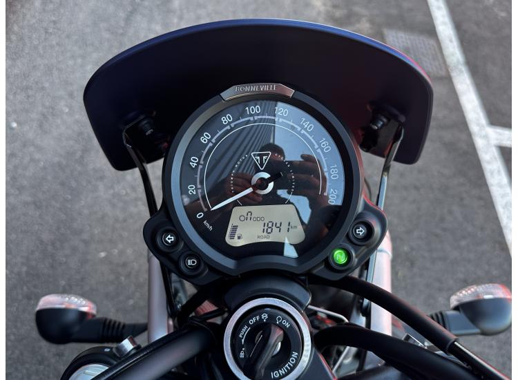 TRIUMPH STREET SCRAMBLER  900 A2